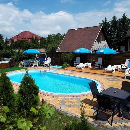 Holp Panzio Hotel Balatonföldvár Kültér fotó